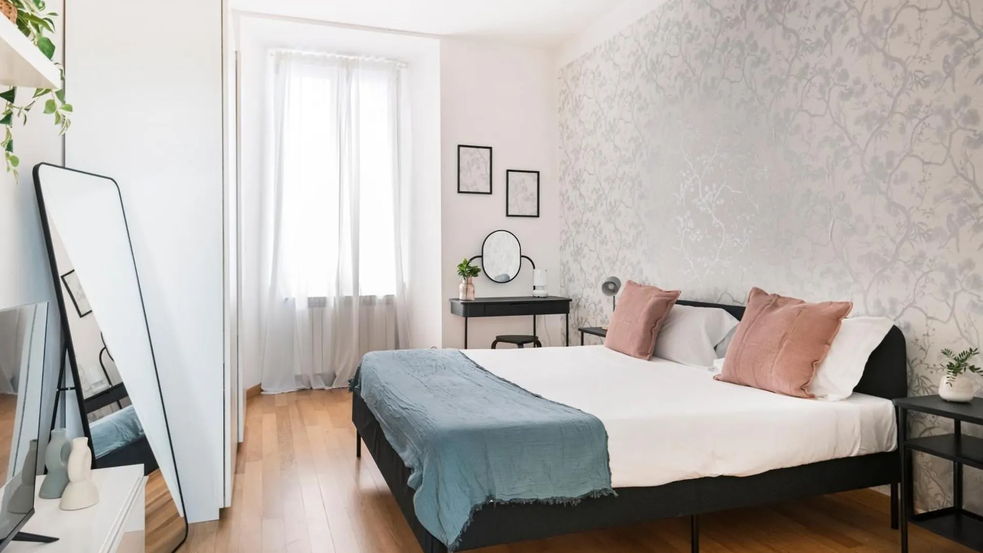 Easylife - Splendido Bilocale In Porta Romana Milan 0*,